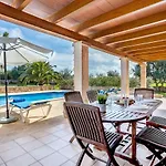 Son Garrot mit Pool und Wifi